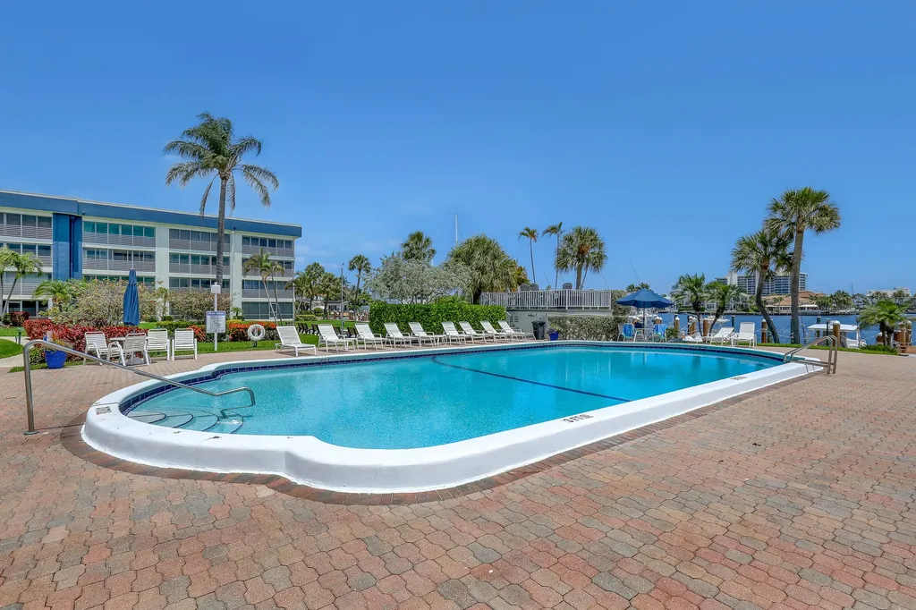 921 Spanish Circle Delray Beach FL 33483