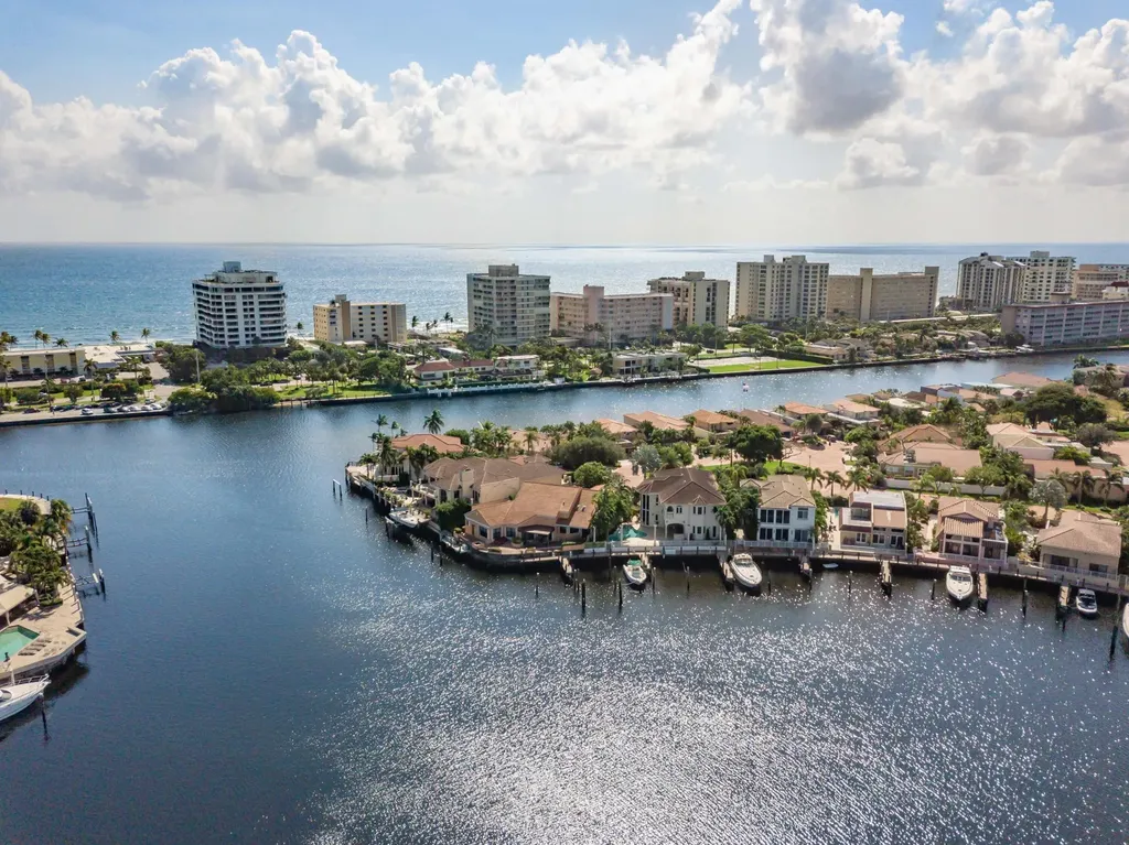 921 Spanish Circle Delray Beach FL 33483