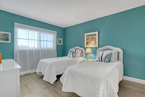 921 Spanish Circle Delray Beach FL 33483