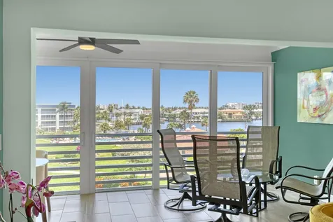 921 Spanish Circle Delray Beach FL 33483