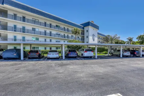 921 Spanish Circle Delray Beach FL 33483