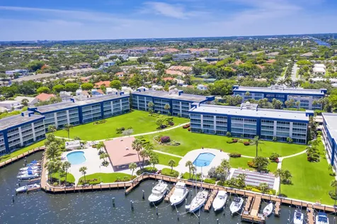 921 Spanish Circle Delray Beach FL 33483