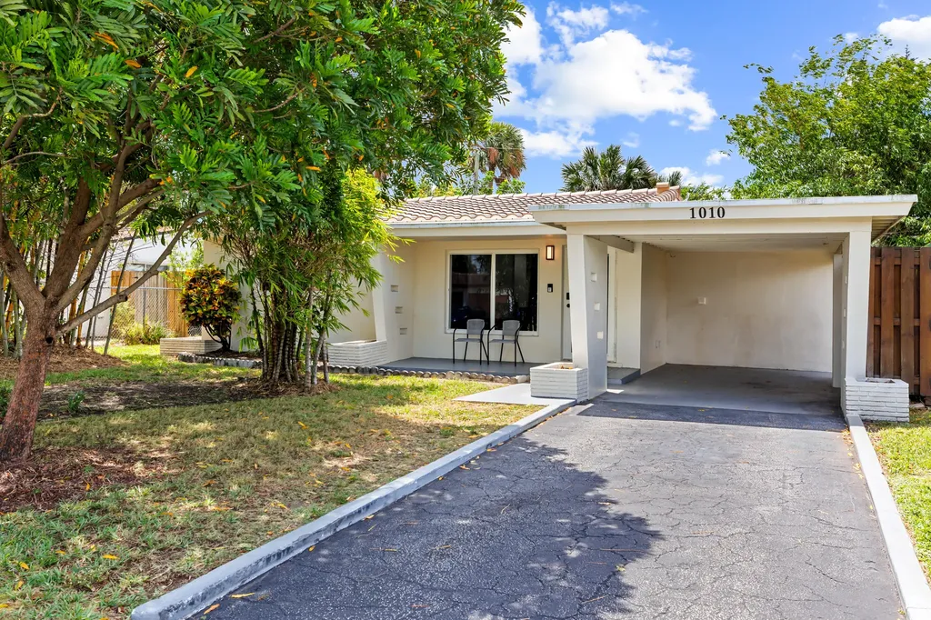 1010 SW 32nd Street Fort Lauderdale FL 33315