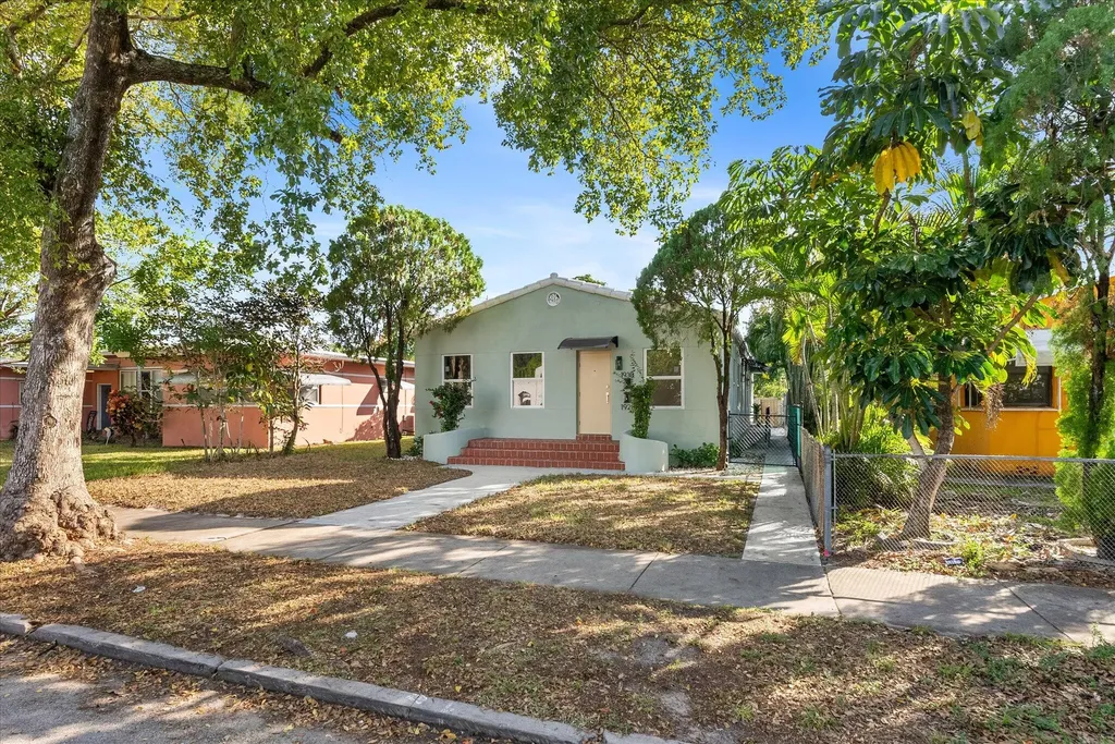 1928-1930 Adams Street Hollywood FL 33020