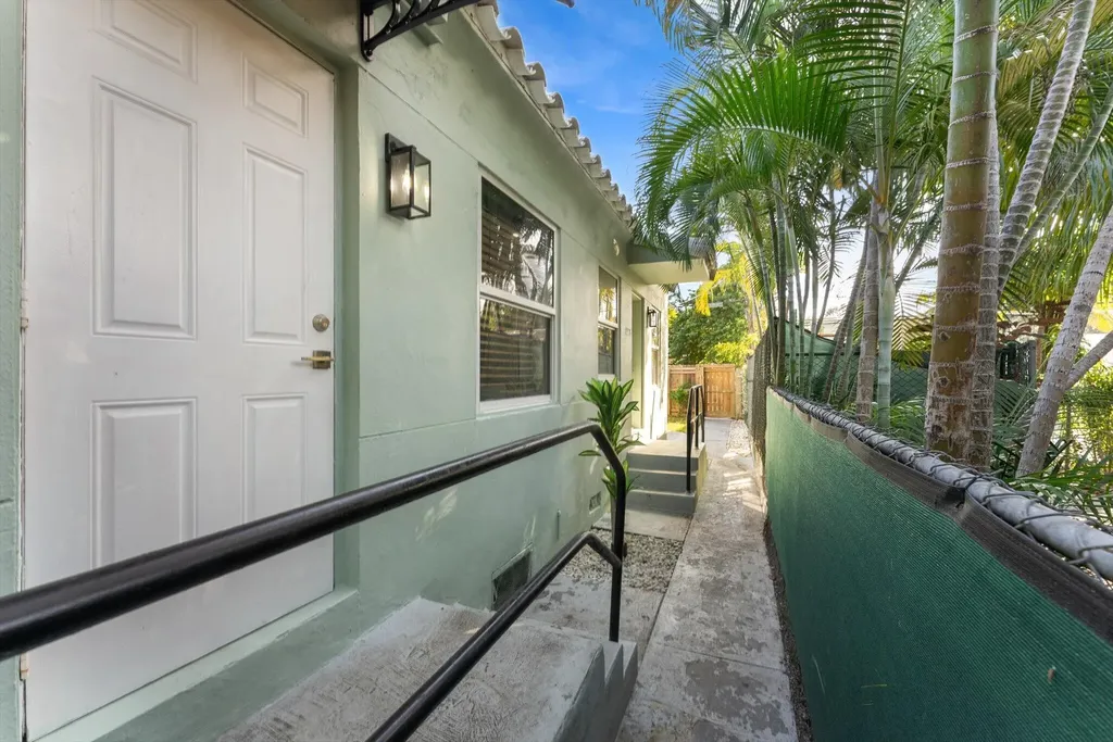 1928-1930 Adams Street Hollywood FL 33020