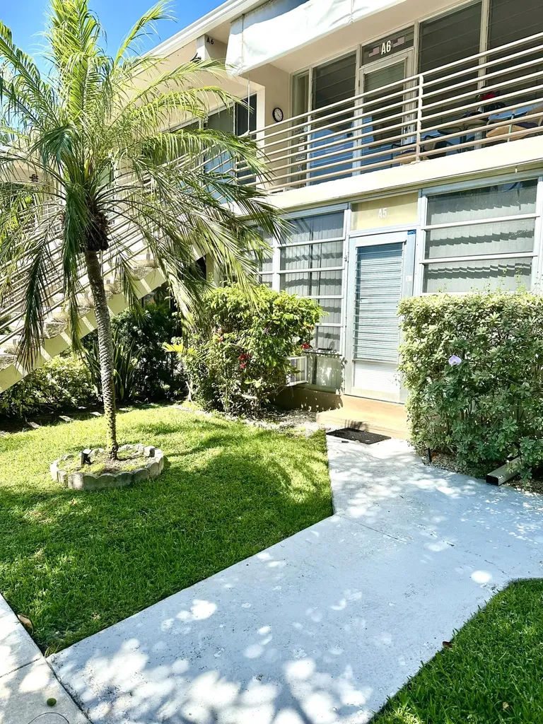 901 N Birch Road Fort Lauderdale FL 33304