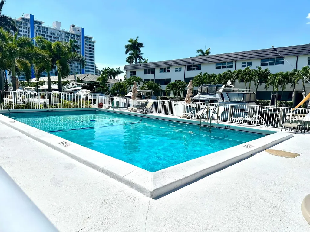 901 N Birch Road Fort Lauderdale FL 33304