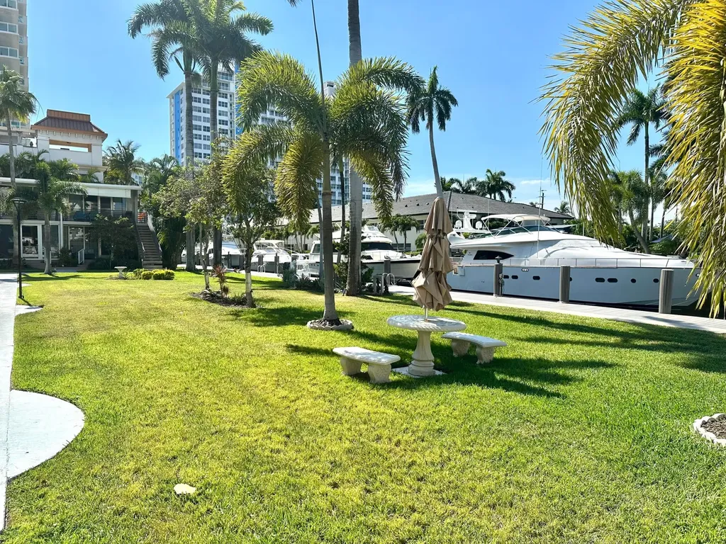 901 N Birch Road Fort Lauderdale FL 33304