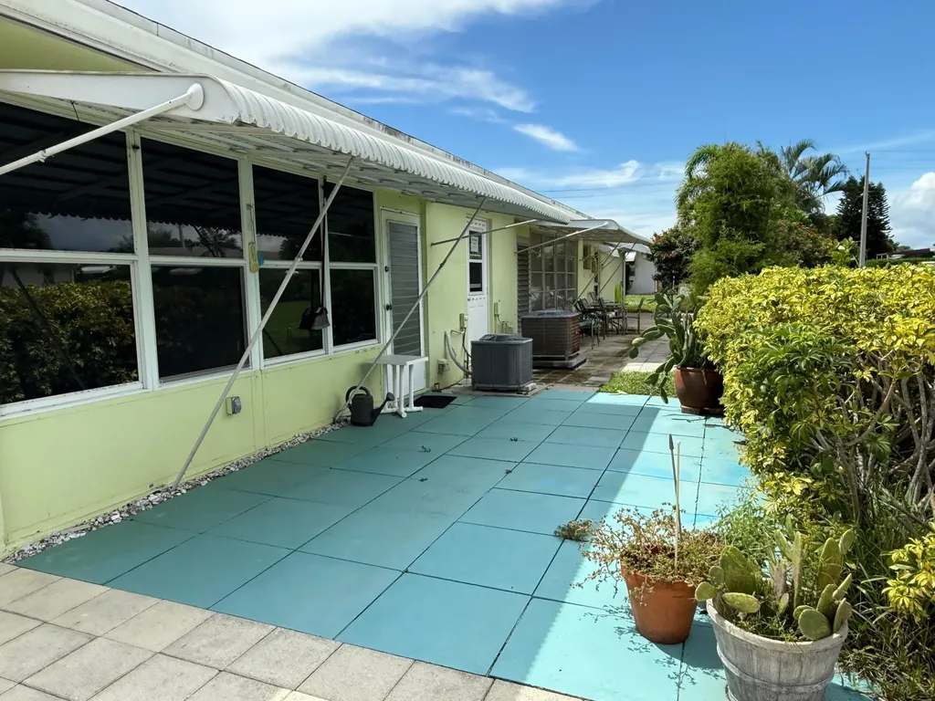 215 South Boulevard Boynton Beach FL 33435
