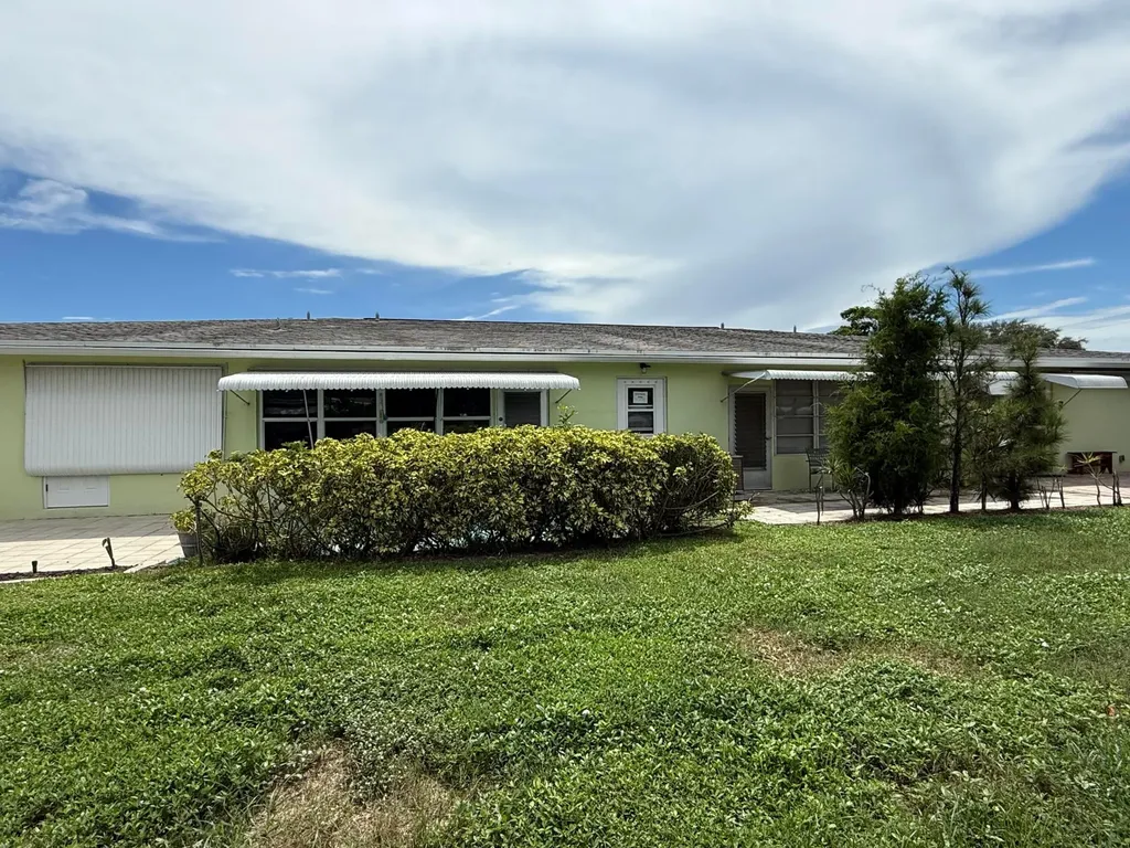 215 South Boulevard Boynton Beach FL 33435