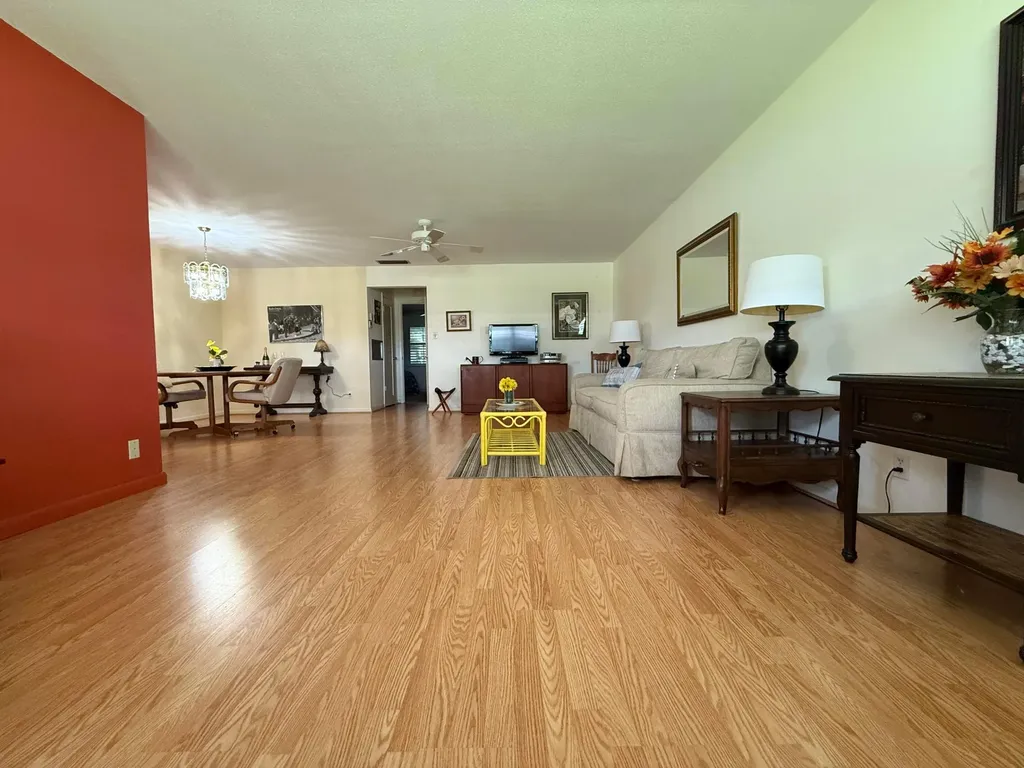 215 South Boulevard Boynton Beach FL 33435