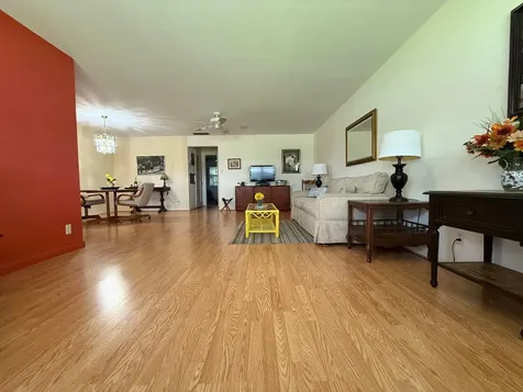 215 South Boulevard Boynton Beach FL 33435