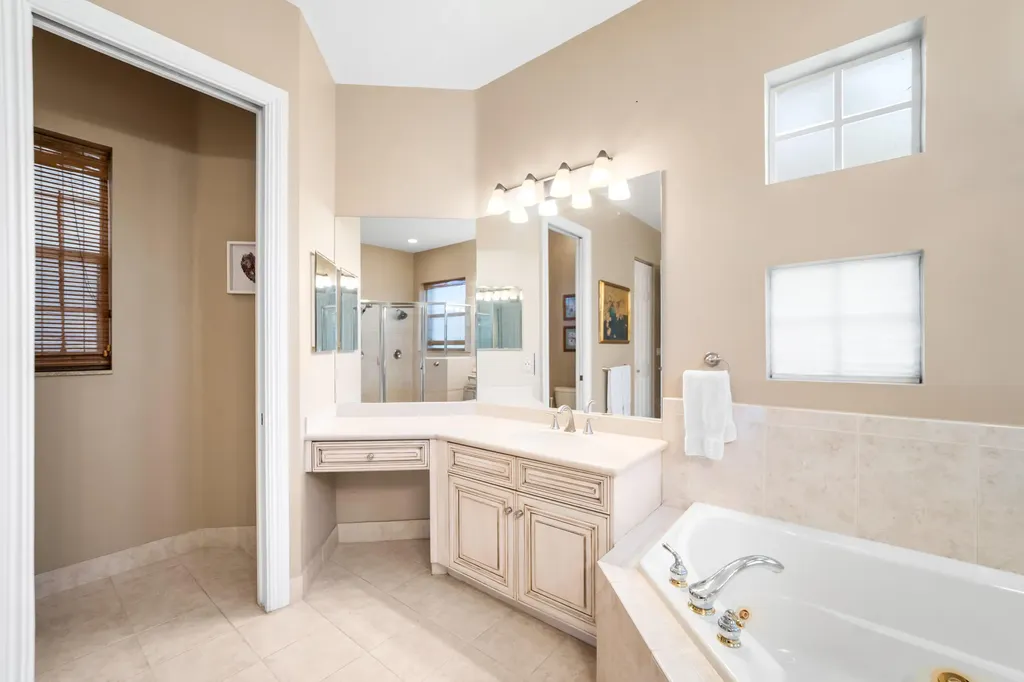 10865 NW 66th Court Parkland FL 33076