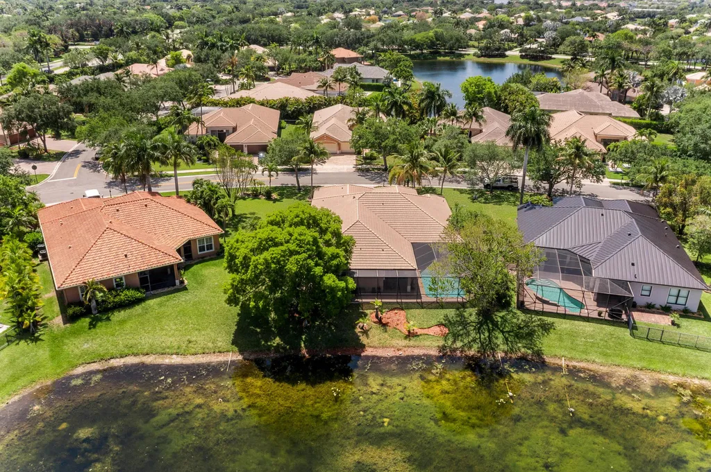 10865 NW 66th Court Parkland FL 33076