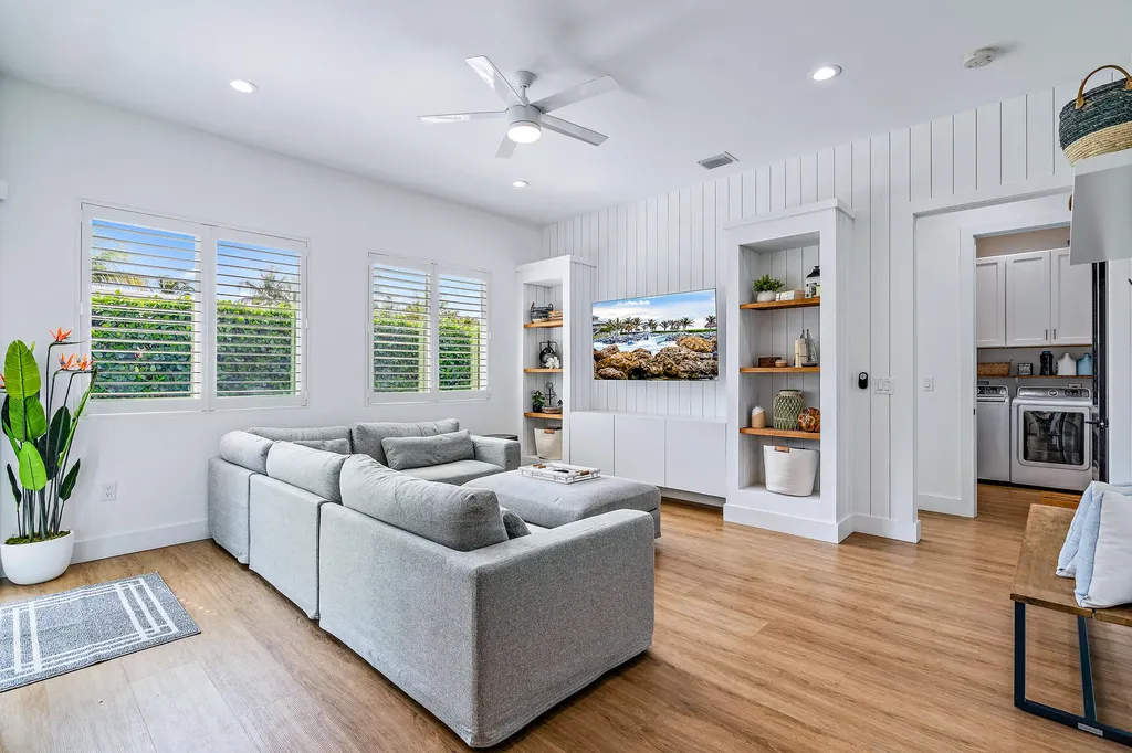 68 Azalea Circle Jupiter FL 33469