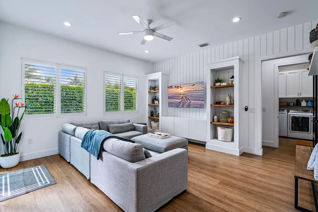68 Azalea Circle Jupiter FL 33469