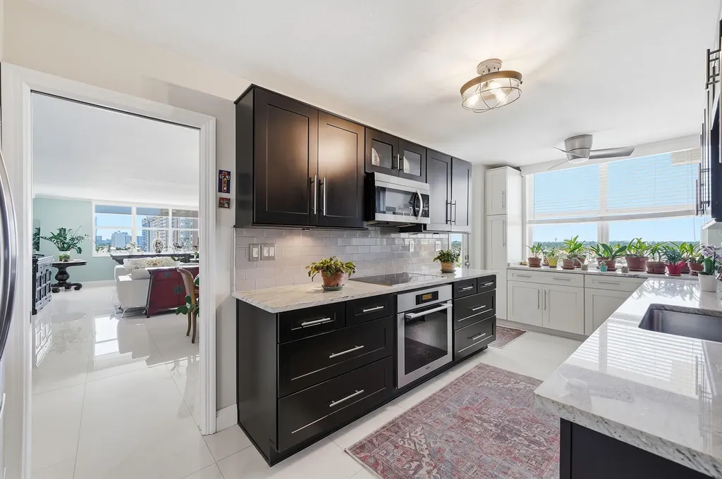 1401 S Ocean Drive Hollywood FL 33019