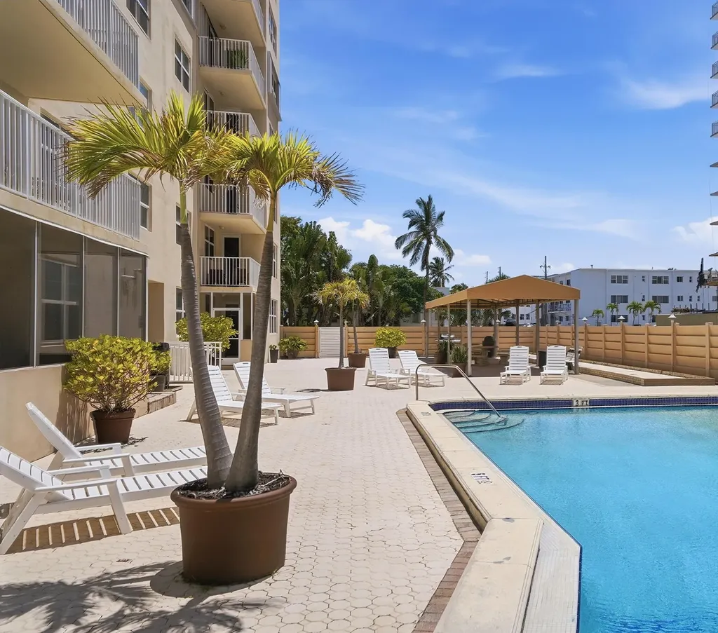 1401 S Ocean Drive Hollywood FL 33019