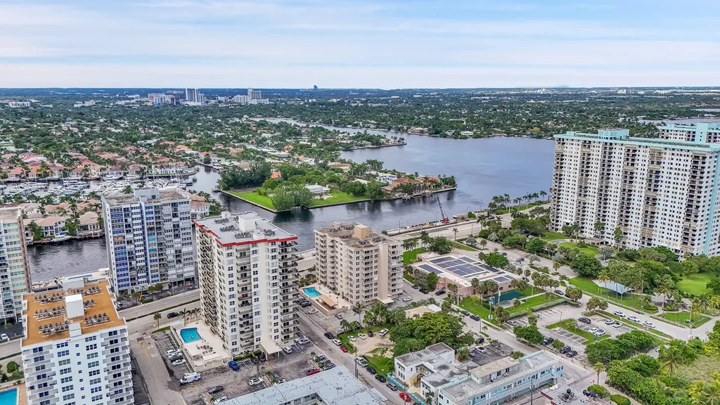 1401 S Ocean Drive Hollywood FL 33019