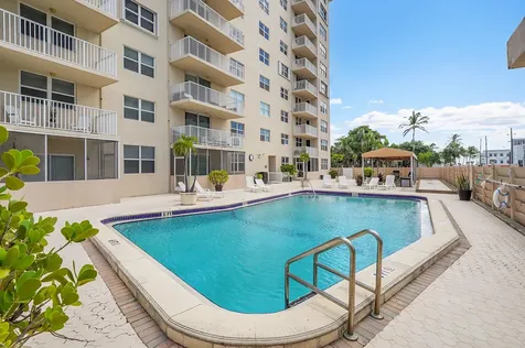1401 S Ocean Drive Hollywood FL 33019