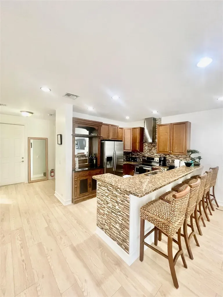 540 NE 17th Avenue Fort Lauderdale FL 33301