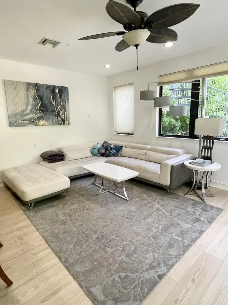 540 NE 17th Avenue Fort Lauderdale FL 33301