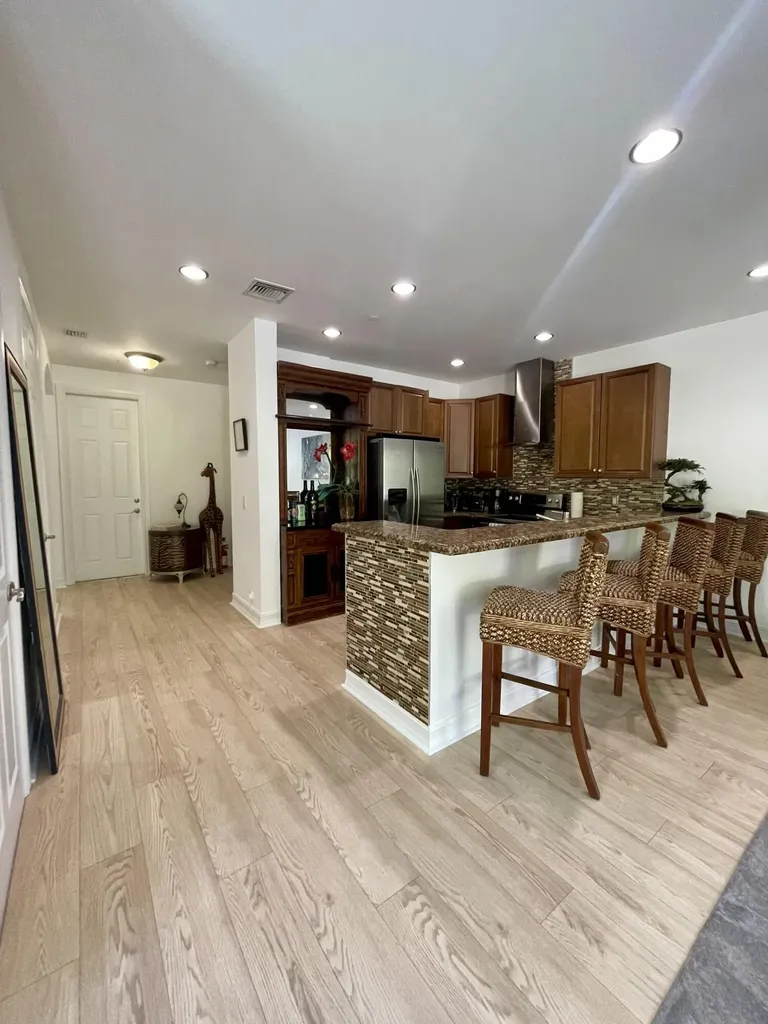 540 NE 17th Avenue Fort Lauderdale FL 33301