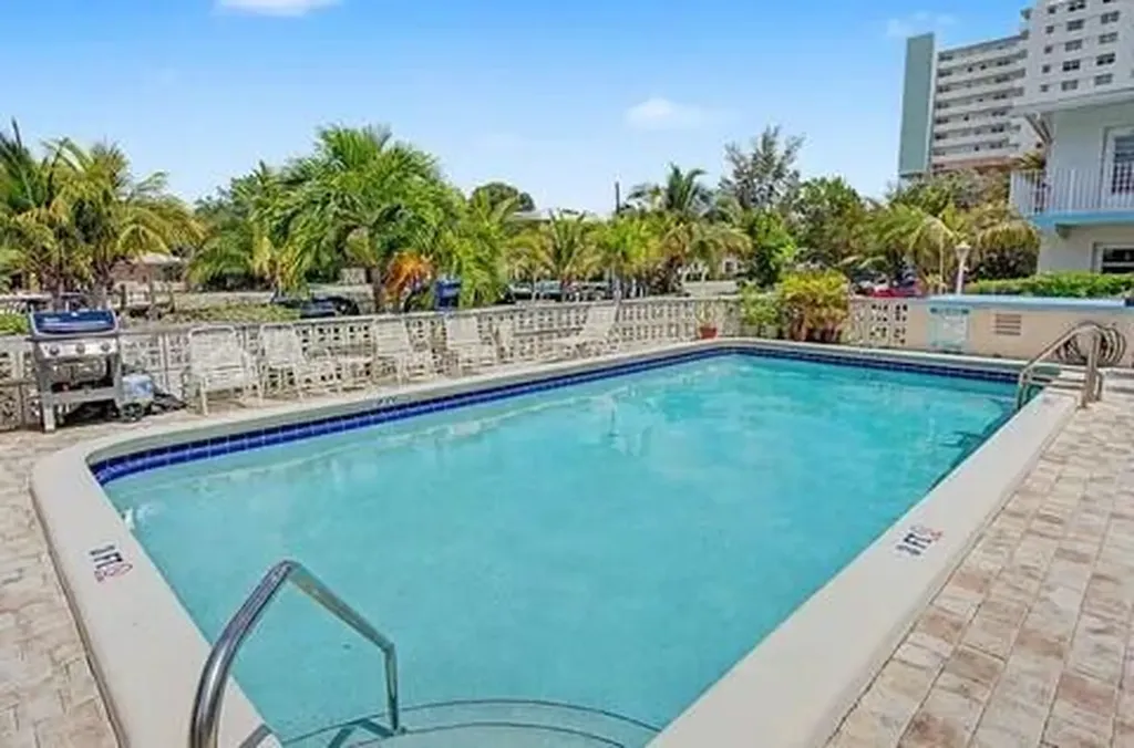 3232 Canal Drive Pompano Beach FL 33062
