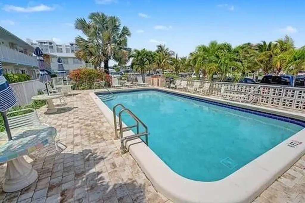 3232 Canal Drive Pompano Beach FL 33062