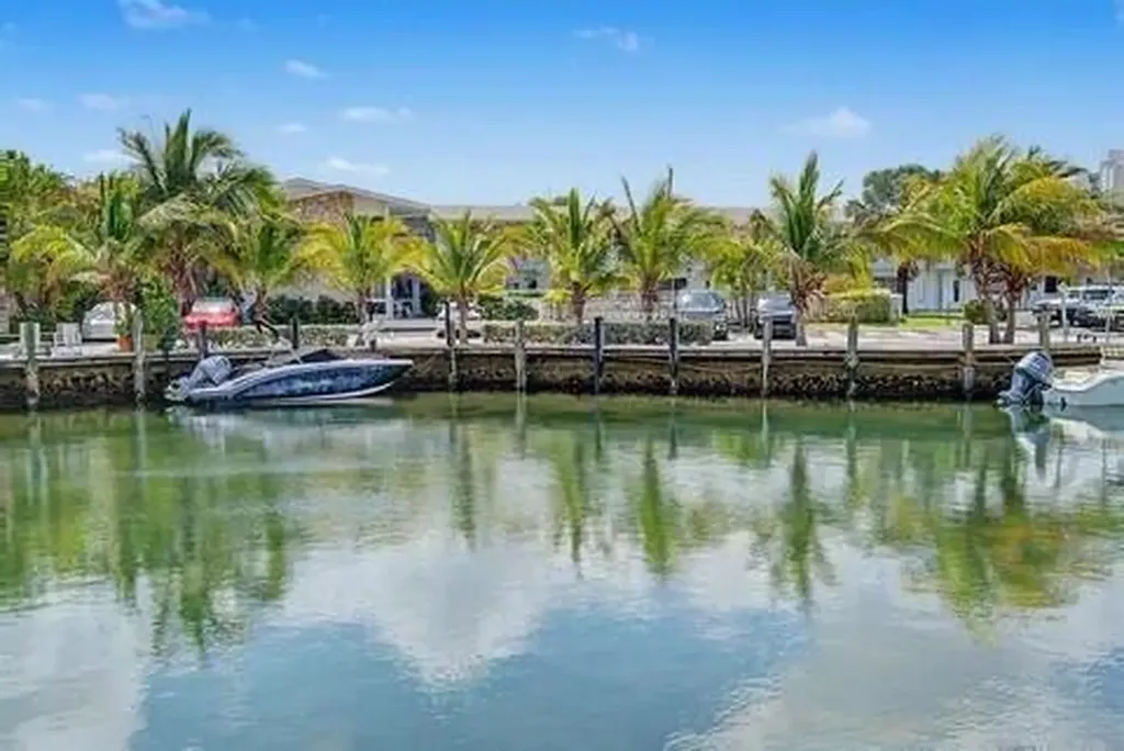 3232 Canal Drive Pompano Beach FL 33062