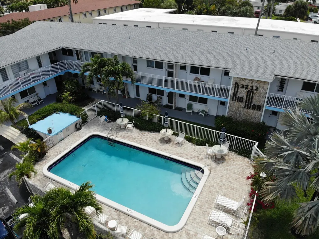 3232 Canal Drive Pompano Beach FL 33062