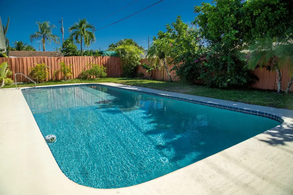 22 Van Road Jupiter FL 33469