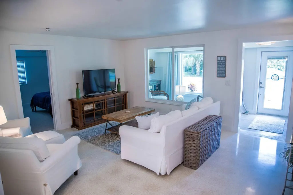 22 Van Road Jupiter FL 33469
