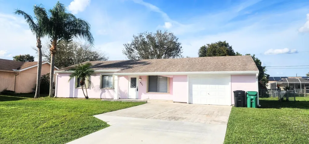 431 SE Dalva Avenue Port St Lucie FL 34984