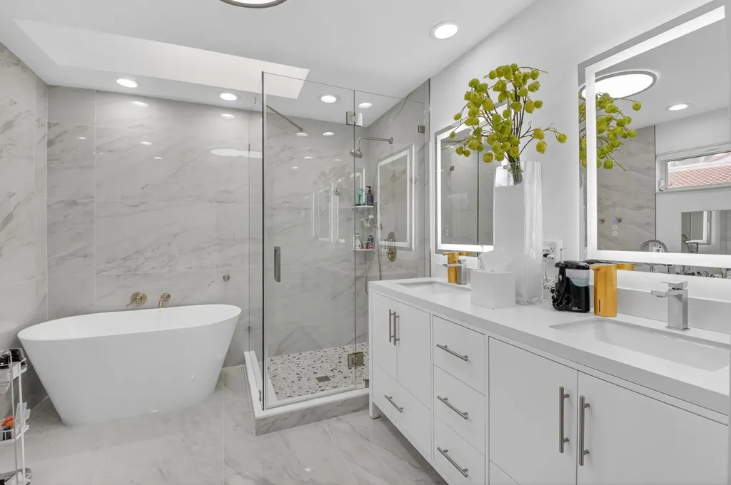 7368 Woodmont Court Boca Raton FL 33434