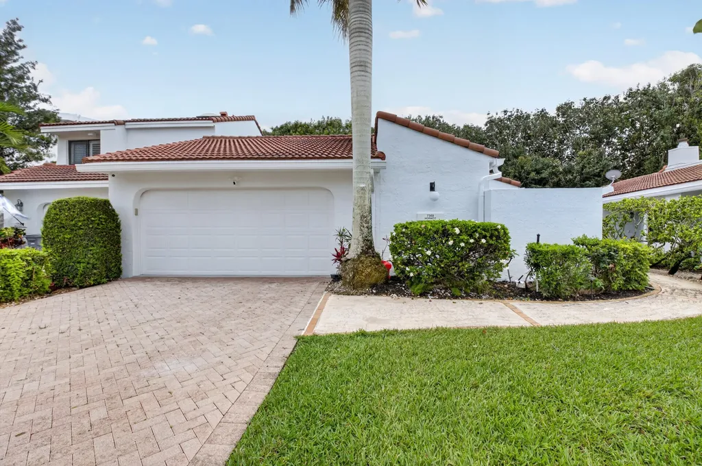 7368 Woodmont Court Boca Raton FL 33434