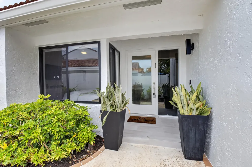 7368 Woodmont Court Boca Raton FL 33434