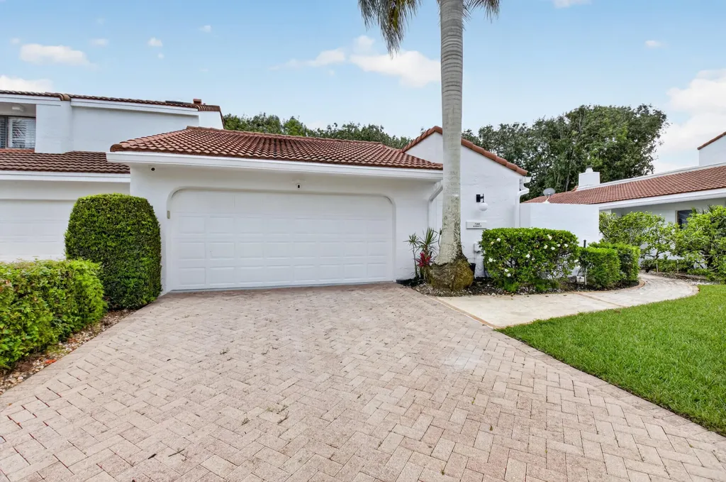 7368 Woodmont Court Boca Raton FL 33434