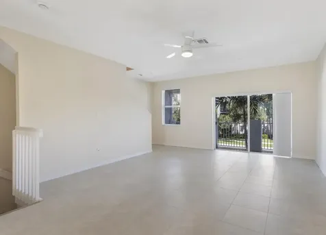 1247 Vía De Fossi Boynton Beach FL 33426