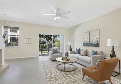 1247 Vía De Fossi Boynton Beach FL 33426