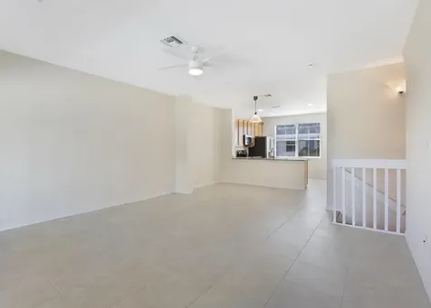 1247 Vía De Fossi Boynton Beach FL 33426