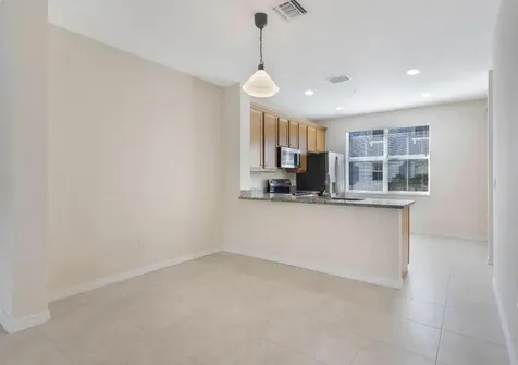 1247 Vía De Fossi Boynton Beach FL 33426