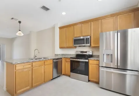 1247 Vía De Fossi Boynton Beach FL 33426
