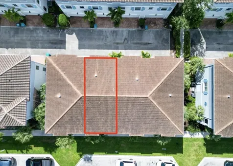 1247 Vía De Fossi Boynton Beach FL 33426