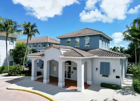 1247 Vía De Fossi Boynton Beach FL 33426