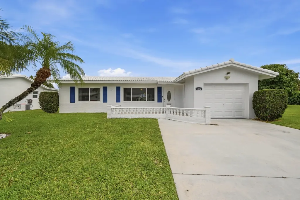 1316 SW 23rd Street Boynton Beach FL 33426