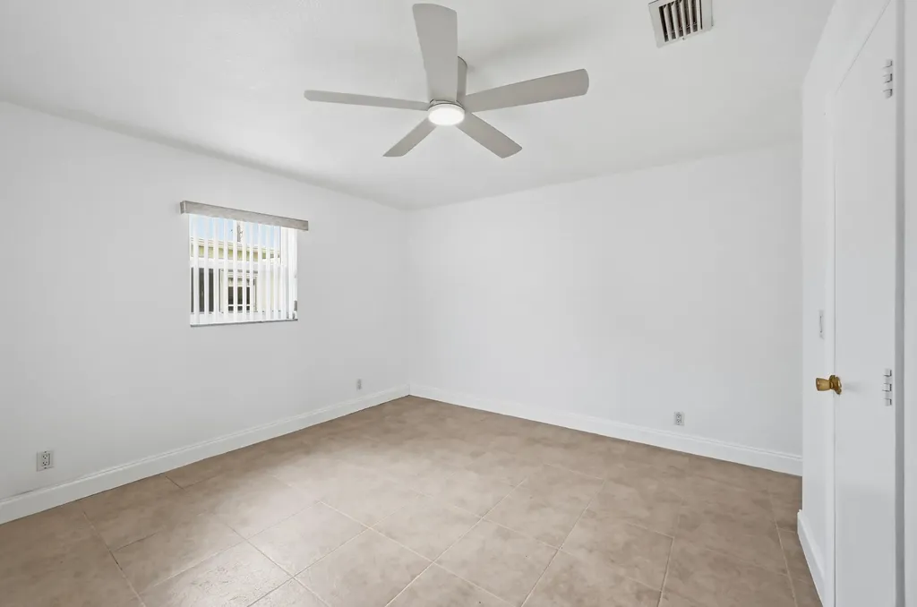 1316 SW 23rd Street Boynton Beach FL 33426