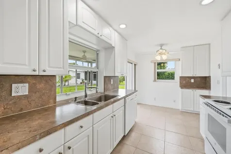1316 SW 23rd Street Boynton Beach FL 33426