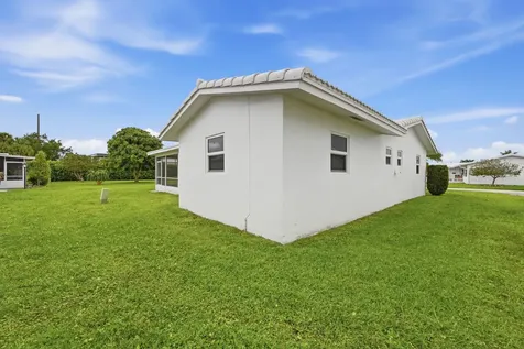 1316 SW 23rd Street Boynton Beach FL 33426