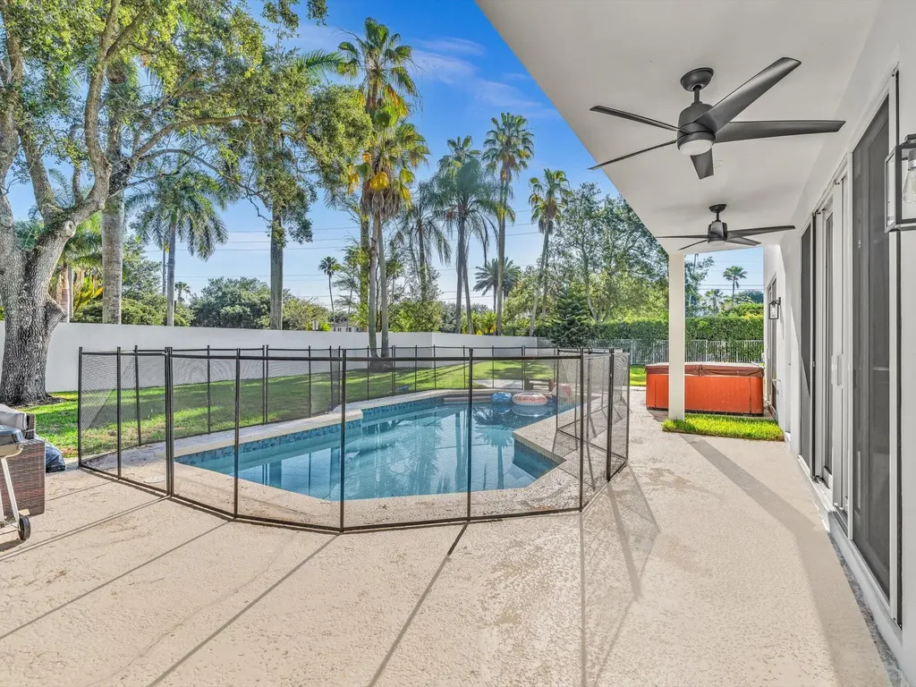 3715 Starboard Avenue Cooper City FL 33026